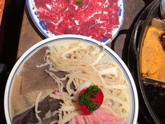 -周小明火锅(黑金冠社区店)