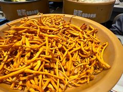 -龍歌自助小火锅(市北CBD万达店)