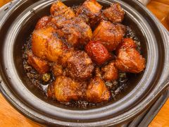 瓦罐红烧肉-堂瓦里·33年传统赣菜(第一街区店)