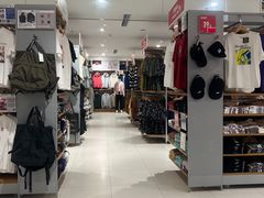 店内环境-优衣库(武汉国际广场店)