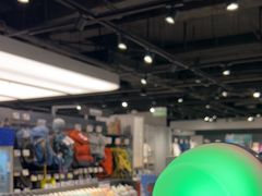 -迪卡侬(环球港店)