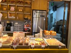 面包甜点陈列柜-西村叔叔的店·面包·甜品·蛋糕(牡丹园店)