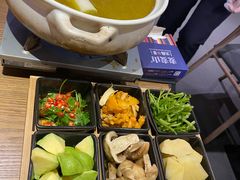 -麦麦山云南菜(复地活力城店)