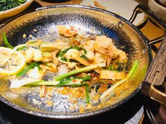 锅里的脆脆虾-吃饭皇帝大土家民族菜(正大广场店)