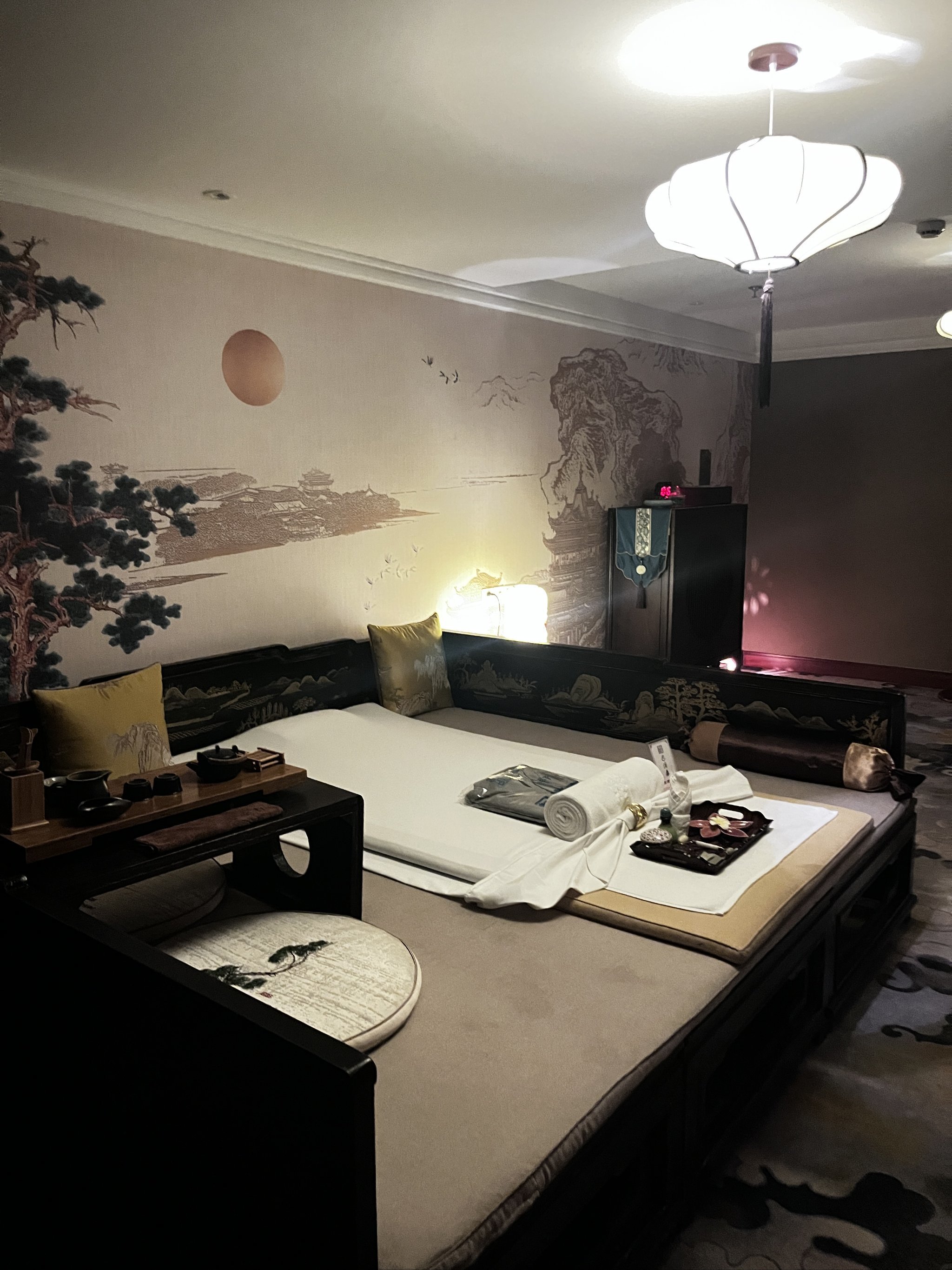 「商务男士必藏出差疲惫?1小时spa回血秘