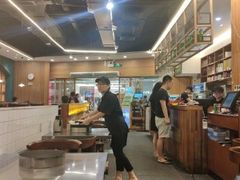 -胡须佬鸡煲四季火锅店(石厦西村直营店)
