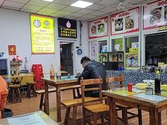 -卢聪艺小吃店(阳翟总店)