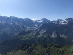 -希尔特峰
