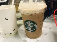 -星巴克(上海汇锦里店)