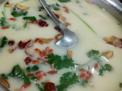 -百里鲜(羚羊峡古栈道森林公园店)