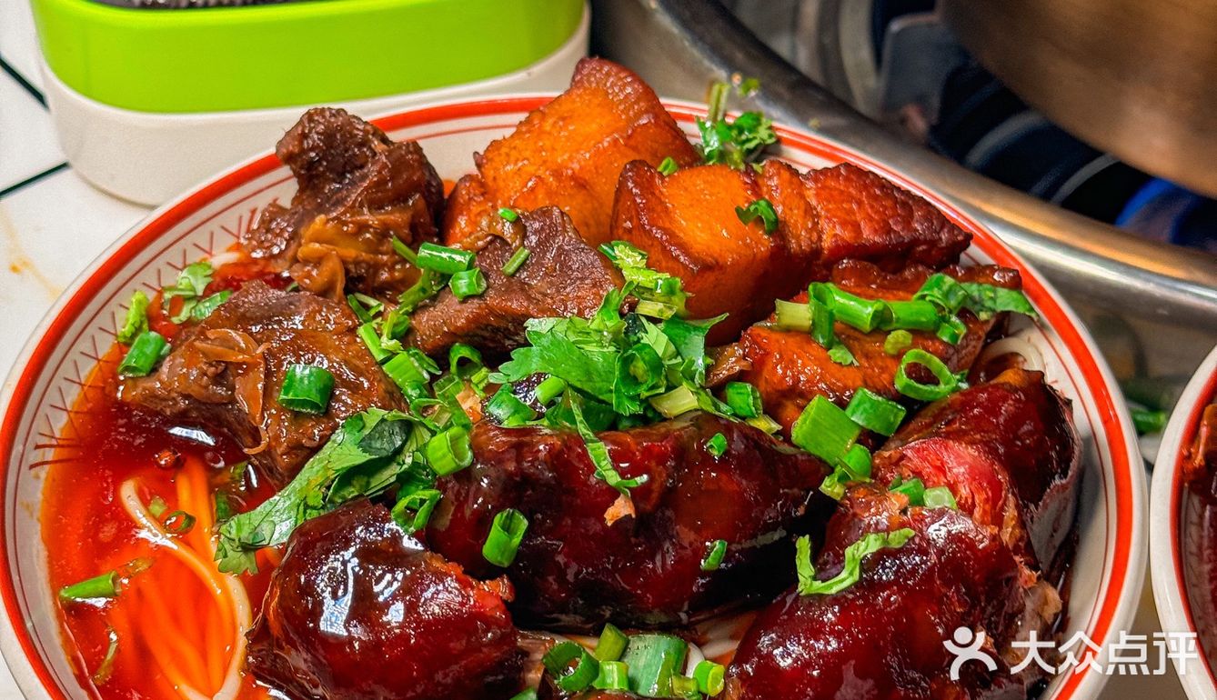 现在串串店都这么卷吗？精酿也太好喝了吧！