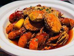 -肥肥虾庄·金牌油焖大虾(汉街SKP店)