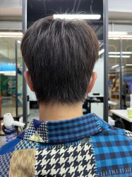 -FRIDAY星期五专业美发沙龙