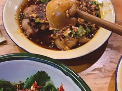 -拈签一笑黄牛肉辣卤串串