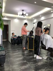 -Meet salon 遇见造型