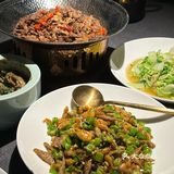 有团购券68低100元的，-桌可以用2张，超级划算