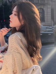 -AYO SALON