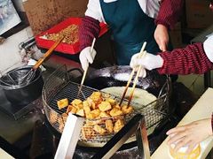 -七宝老街臭豆腐