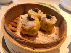 鱼子酱烧麦-三号黄浦会Canton Table