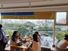 -包整·丝娃娃(一览甲秀楼风景店)