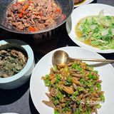 有团购券68低100元的，-桌可以用2张，超级划算