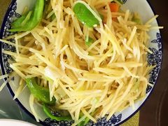 酸辣土豆丝-湖光月色临湖音乐餐厅(台儿庄古城店)