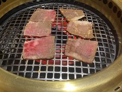 -肉魁屋·烧肉·烧鸟·酒场(高新店)