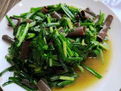韭菜炒海肠-林之六八·6886大连老菜馆