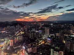 -世贸旋转自助餐厅(360°高空观景店)