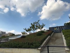 -UNI UNI(环亚凯瑟琳店)