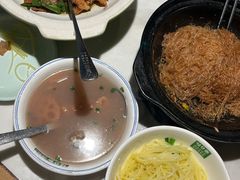 -绿草地·湘菜(酃湖师院店)