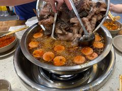 梭边鱼-肖肖酸萝卜鱼火锅(总店)