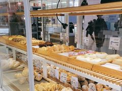 -焙丽拾光(麦凯乐直营店)
