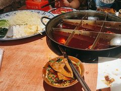 -周小明火锅(黑金冠社区店)