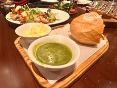 -恰餐厅及酒吧 CHAR Bar & Grill (北京丽都皇冠假日店)