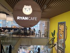 -KAKAO FRIENDS(弘大店)