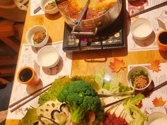 -月亮眼花园餐厅书吧酒吧