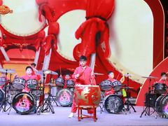 -COCO  BOMB国际流行音乐(爱琴海校区)
