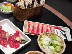 -三出山火锅(南京万象天地店)