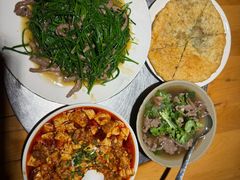 -大众跷脚牛肉馆·非遗传承单位(峨眉山店)