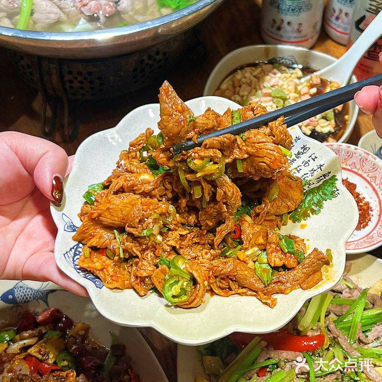 为了这碗招牌血旺‼️想天天去它家吃跷脚牛肉