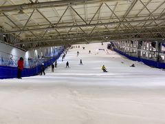 -乔波室内滑雪场