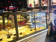 面包甜点陈列柜-华丰贺氏(福新西路店)