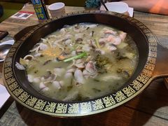 -新记印象酸菜鱼馆(天阳亲子广场店)