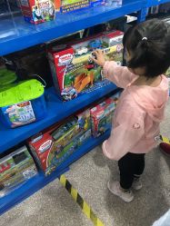 点击看大图 -逝水玩具折扣店