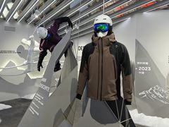 -迪桑特DESCENTE(北京三里屯BLANC店)