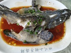 -四川小胡子海鲜(丁村万人海鲜广场店)