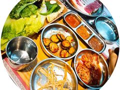 -青瓦炭韩潮烤肉(花园道店)