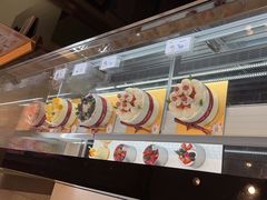 -花花卷卷·鲜食蛋糕(静安久光百货店)
