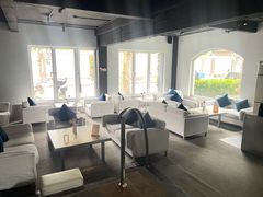 -穹六人间 people 6(岳阳路店)